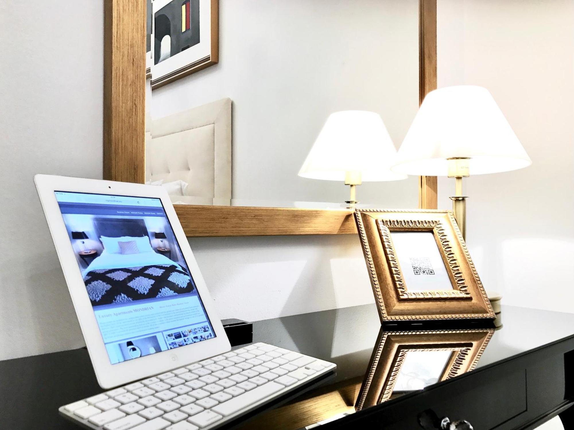 Mondrian Luxury Suites & Apartments Market Square I Varsavia Camera foto